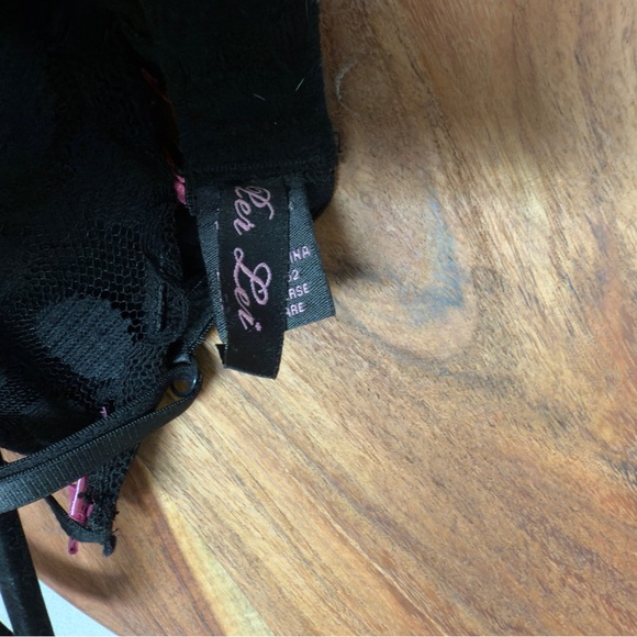 Ler Lei Black and Pink Lace lingerie top XL - Picture 9 of 11